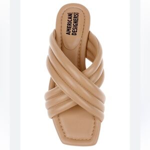 NEW American Designer Badgley Mischka junction slides Parchment Nude women SZ 10